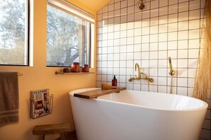 Bathtub, hair dryer