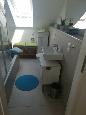 1 bedroom, free WiFi