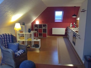 Fridge, oven, dishwasher, coffee/tea maker