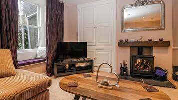 Cottage | Living area