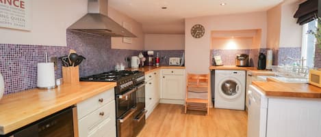 Cottage | Interior