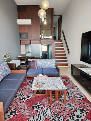 Smart TV, ping pong - Rita's Duplex Chalet in Manar Jounieh Resort (Jounieh)