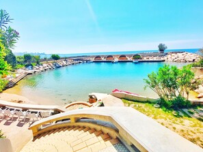 Outdoor pool - Rita's Duplex Chalet in Manar Jounieh Resort (Jounieh)