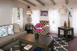 Smart TV - ST.JOHN, VIRGIN ISLANDS!  2 BEDROOM, 1.5 BATH, BEAUTIFUL TROPICAL GARDENS! (St. John)