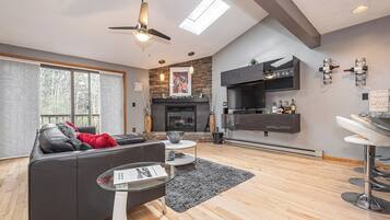 Studio (2 Bedrooms) | Property amenity