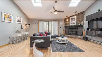 Estudio (2 Bedrooms) | Vista frontal de la propiedad