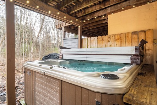 Laurel Brook 39 by Taylor Made Deep Creek