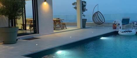 Outdoor pool, a heated pool