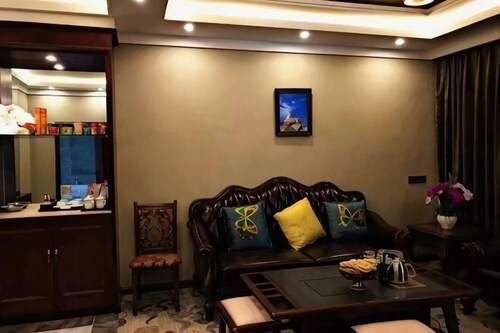 Dege Shandi Hotel