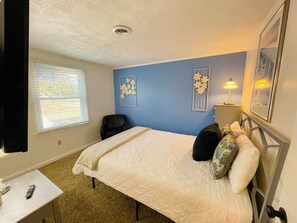 2 habitaciones, tabla de planchar con plancha, wifi y ropa de cama 