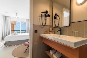 Bathroom - Akquaaa Boutique Hotel (Calafell)