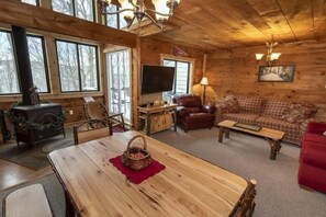 TV, fireplace - Seven Springs - Swiss Mountain 3 Bedroom Standard Condo, Near Golf Course by RedAwning (Champion)