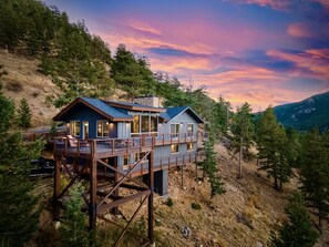 Exterior - Moose Den Luxury Vacation Home at Windcliff by RedAwning (Estes Park)