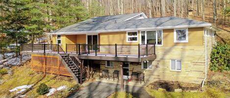 House (4 Bedrooms) | Front of property