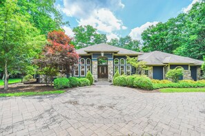 House (Multiple Bedrooms) | Property amenity