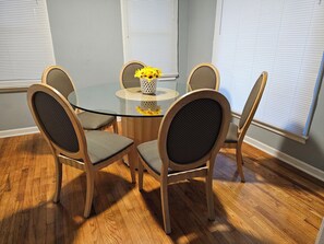 Dining - Goat House Close to Downtown Augusta (Augusta)