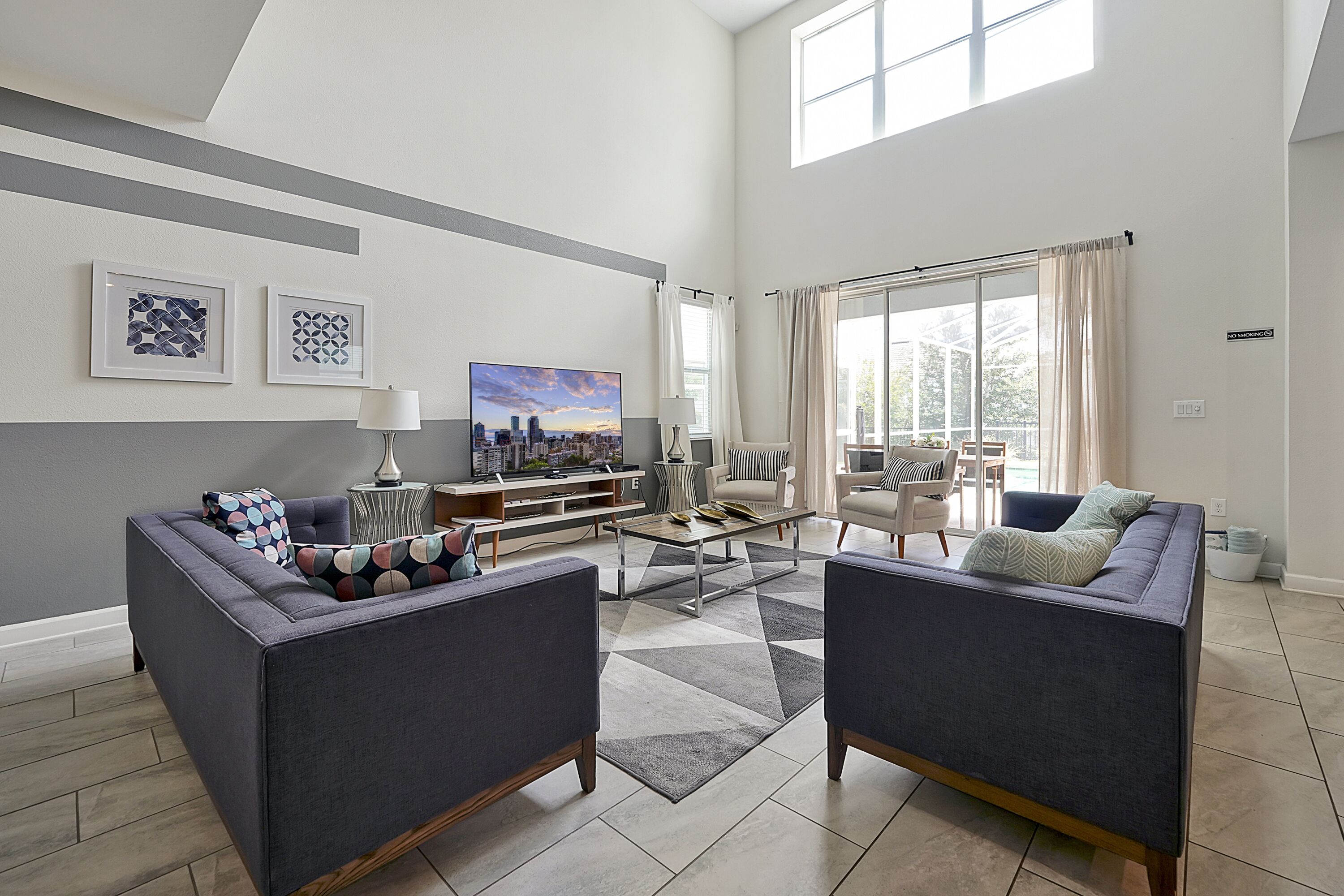5 Bed in Champions Gate, Modern Decor, Kid Themed Rooms, Game Room, BBQ Grill, Gated Resort!