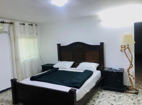 City Apartment | 2 bedrooms, premium bedding, down comforters, memory foam beds - Bahaa (Jerash)