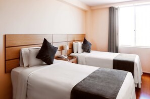 Kamar Twin Superior | Brankas, meja kerja, kedap suara, dan Wi-Fi gratis