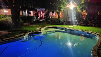 Outdoor pool, sun loungers