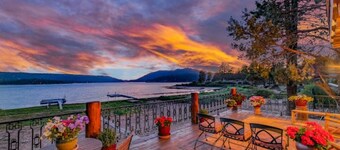 7 Bedroom/15 Beds, 6000 SQFT Log Cabin- Game Room, Golf, Lakefront with Dock