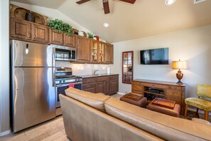 Interior - Stunning Casita in the Heart of Flagstaff (Flagstaff)