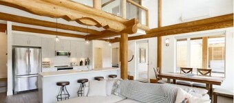 Waterfront Kelowna Cabin #3 with hot tub sleeps 12