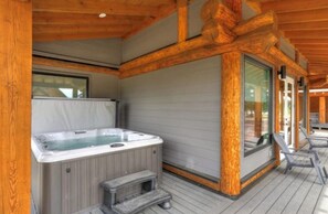 Baignoire à remous extérieure