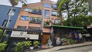 Exterior - Artist Luxury LOFT - #1 Location in El Poblado, Medellin (Medellín)