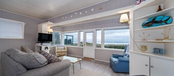 Steps to the Beach, Charming Oceanfront Bungalow with Deck and Ocean Views