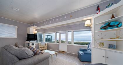 Steps to the Beach, Charming Oceanfront Bungalow with Deck and Ocean Views