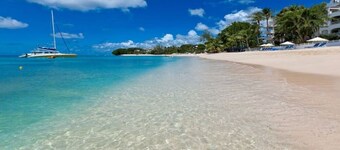 Ocean Pearl Cottage on the West Coast