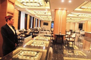 Unclassified image, 5 of 35, button - Baodeli Hotel (Pan'an)