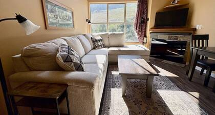 Apex Mountain ~ Alpine Ski Inn ~ Best Location on The Hill