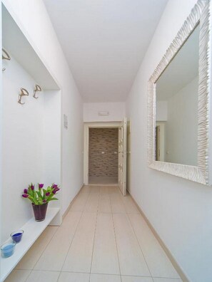 Interior - 4B Apartments - Two Bedroom Apartment with Balcony (Dubrovnik)