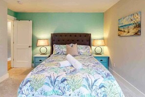 5 bedrooms, desk, iron/ironing board, travel crib