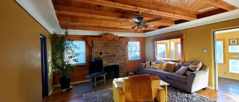 Televisor intel·ligent i llar de foc