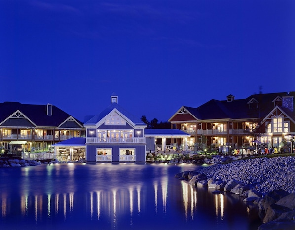 Exterior - Hilton Grand Vacations Club Blue Mountain Canada (The Blue Mountains)