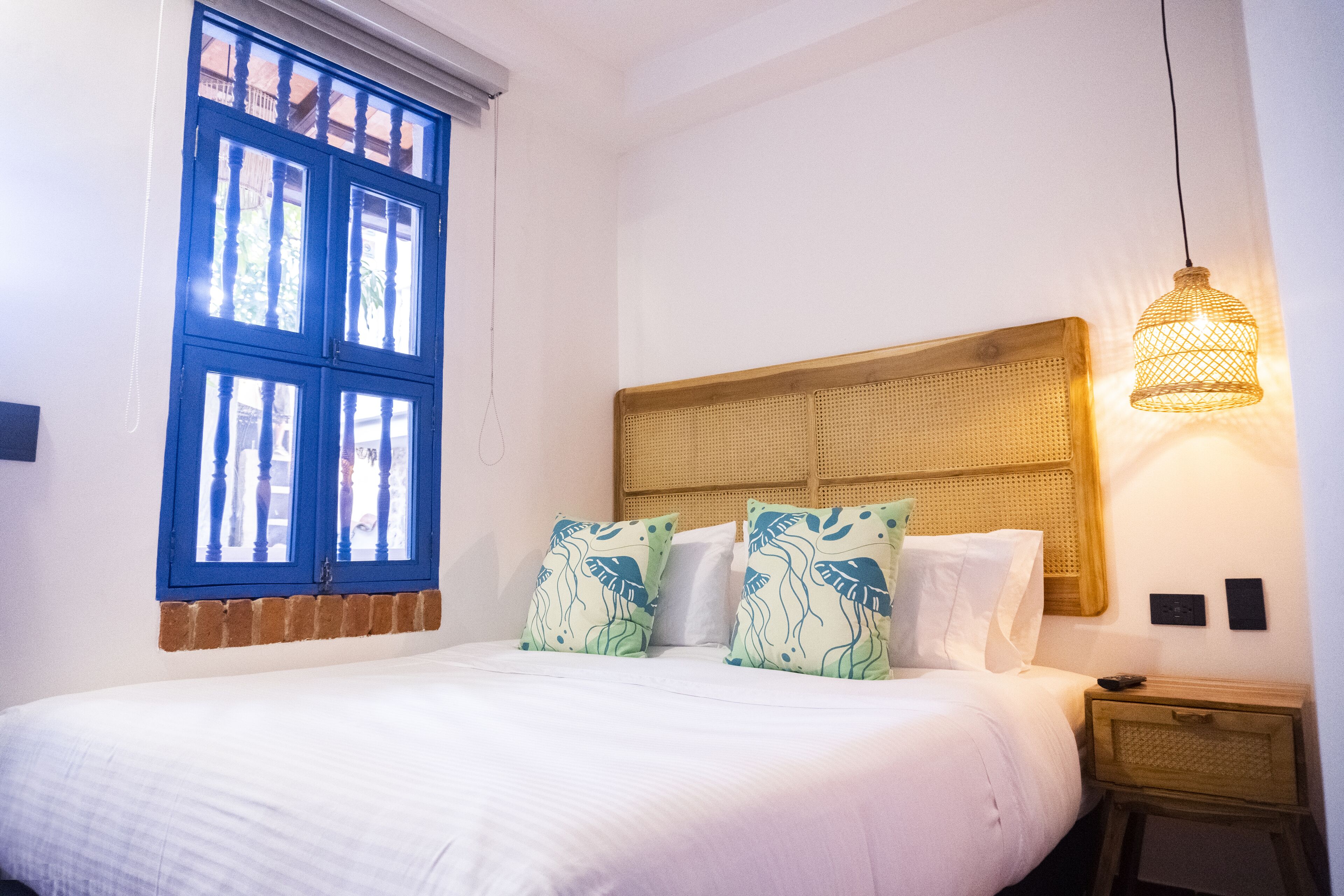 Caja de seguridad en la habitación y decoración personalizada 