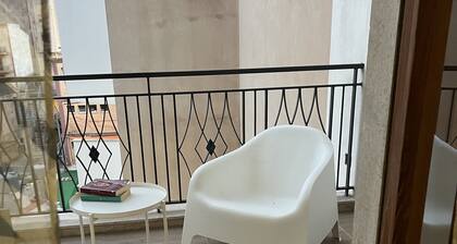 "Modern central apartment with terrace, near station and attractions"