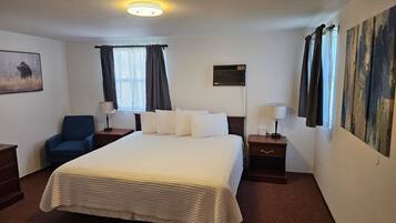 Suite, 1 Tempat Tidur King dengan tempat tidur Sofa | Gratis tempat tidur lipat/ekstra, Wi-Fi gratis, dan seprai linen