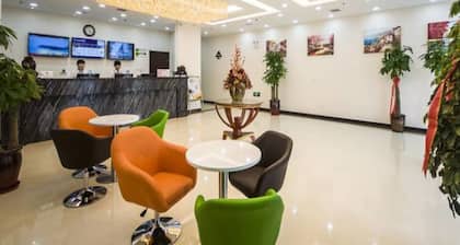 Greentree Inn Qinhuangdao Railway Station Square Express Hotel