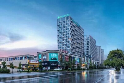 Tongbo Mountain International Hotel