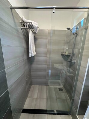 Studio | Bathroom