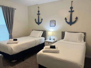 3 bedrooms, iron/ironing board, WiFi, bed sheets