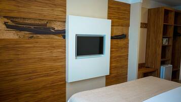 1 habitación, escritorio, wifi y ropa de cama
