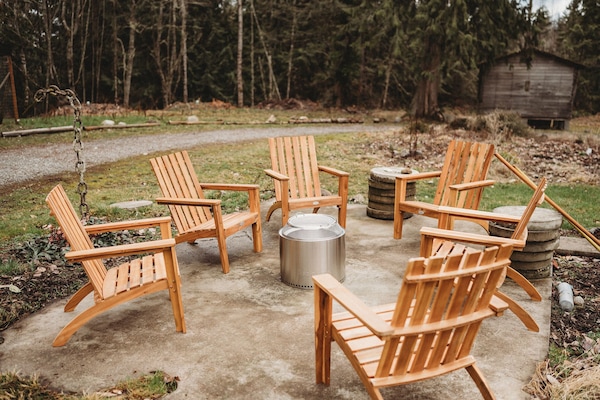 Fire pit in front yard