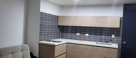 Appartement Duplex, 1 grand lit et 1 canapé-lit (#1 Tranquilo) | Cuisine privée | Grand réfrigérateur, cafetière/bouilloire, blender, plancha