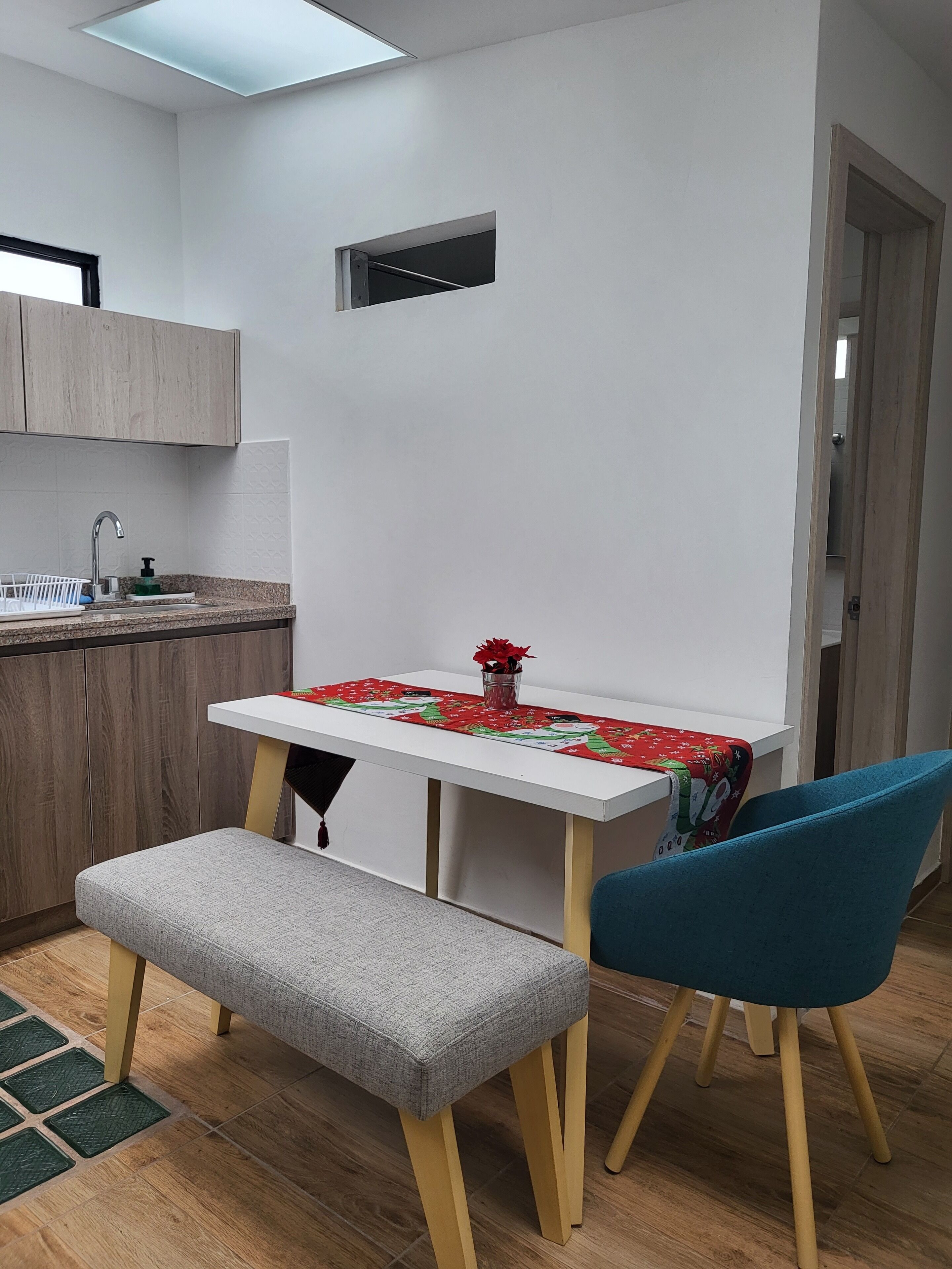 Eenvoudig appartement, 1 queensize bed (#10 Confortable) | 1 slaapkamer, gratis wifi, beddengoed