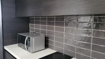 Departamento básico, 1 habitación (#9 Excelente) | Cocina privada | Refrigerador con congelador, cafetera y tetera y licuadora